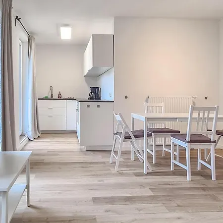 Апартаменты Amazing In With Wifi And 1 Bedrooms Рибниц-Дамгартен