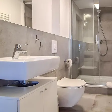 Апартаменты Amazing In With Wifi And 1 Bedrooms